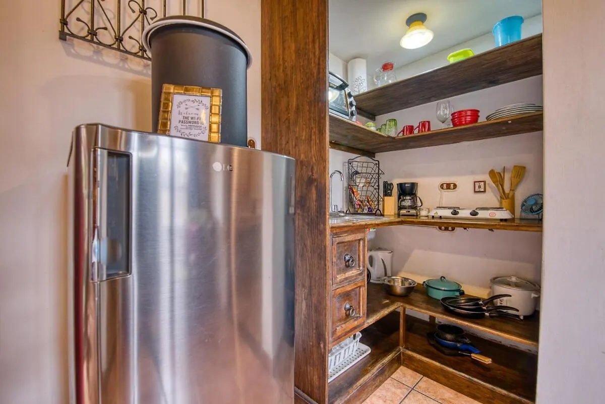 Appartement Private Studio with Kitchenette & parking Antigua Guatemala